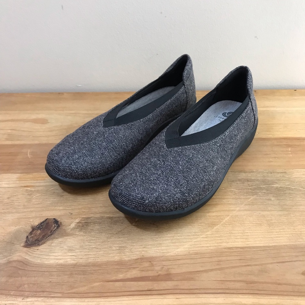 Cloudsteppers by Clarks Gray Slip On Shoe Size 5.5